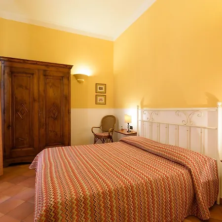 Mergellina 3*
