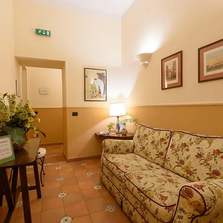 Hotel Mergellina 3*