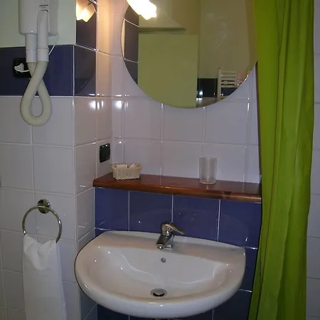 Hotel Mergellina 3*
