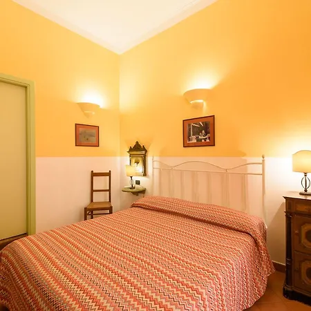Mergellina 3*