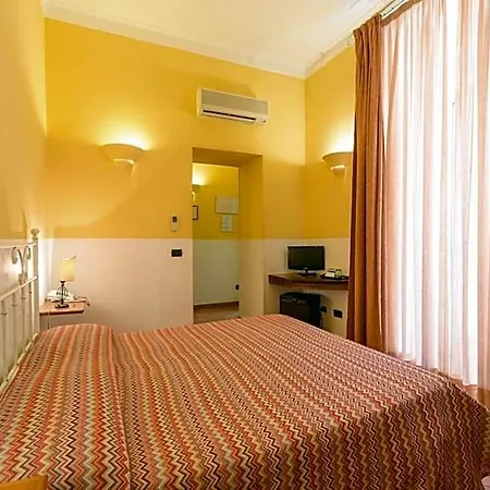 Mergellina 3*