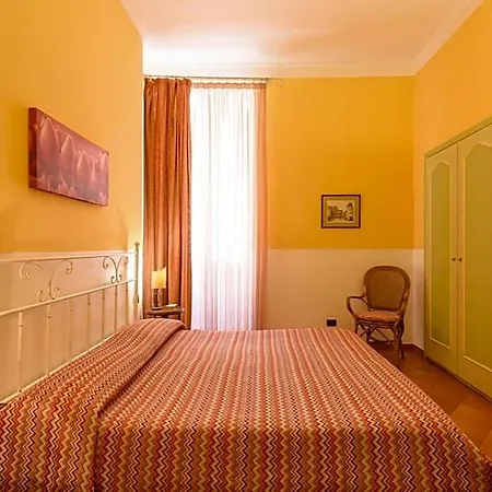 Mergellina 3*