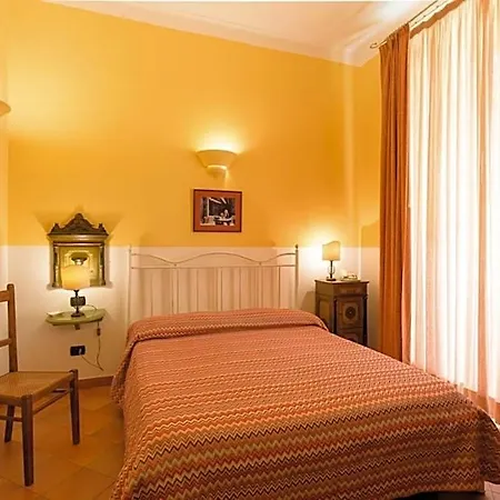 Mergellina Hotel 3*