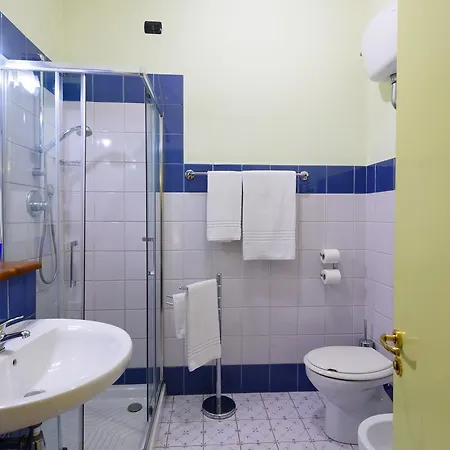 Mergellina 3*