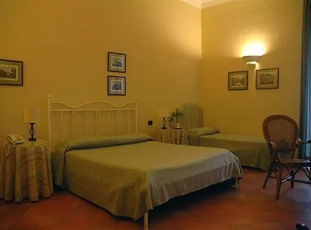Mergellina 3* Neapol