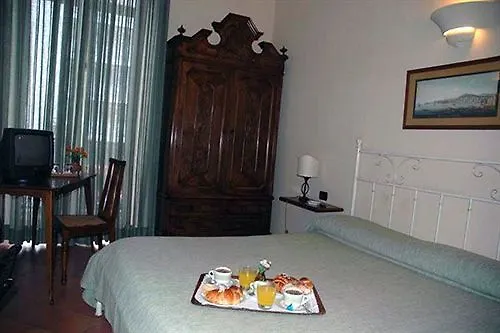 Hotel Mergellina 3*