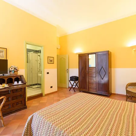 Mergellina 3* Νάπολη